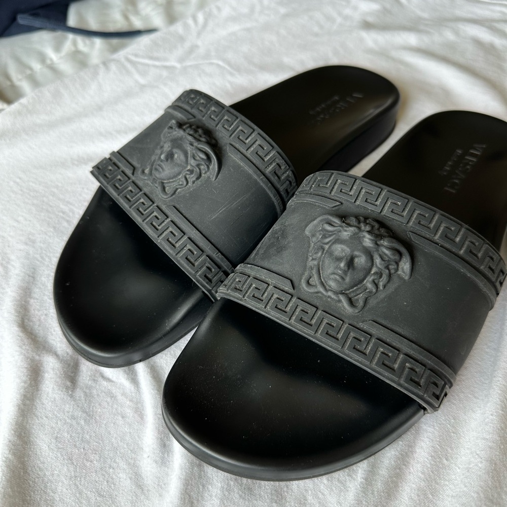Versace Palazzo Slides